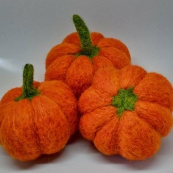 TRFF-felted-pumpkins